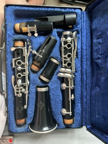 Buffet crampon clarinet model - buffet,
