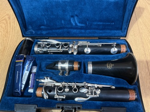 Buffet e11 wooden clarinet - wooden,